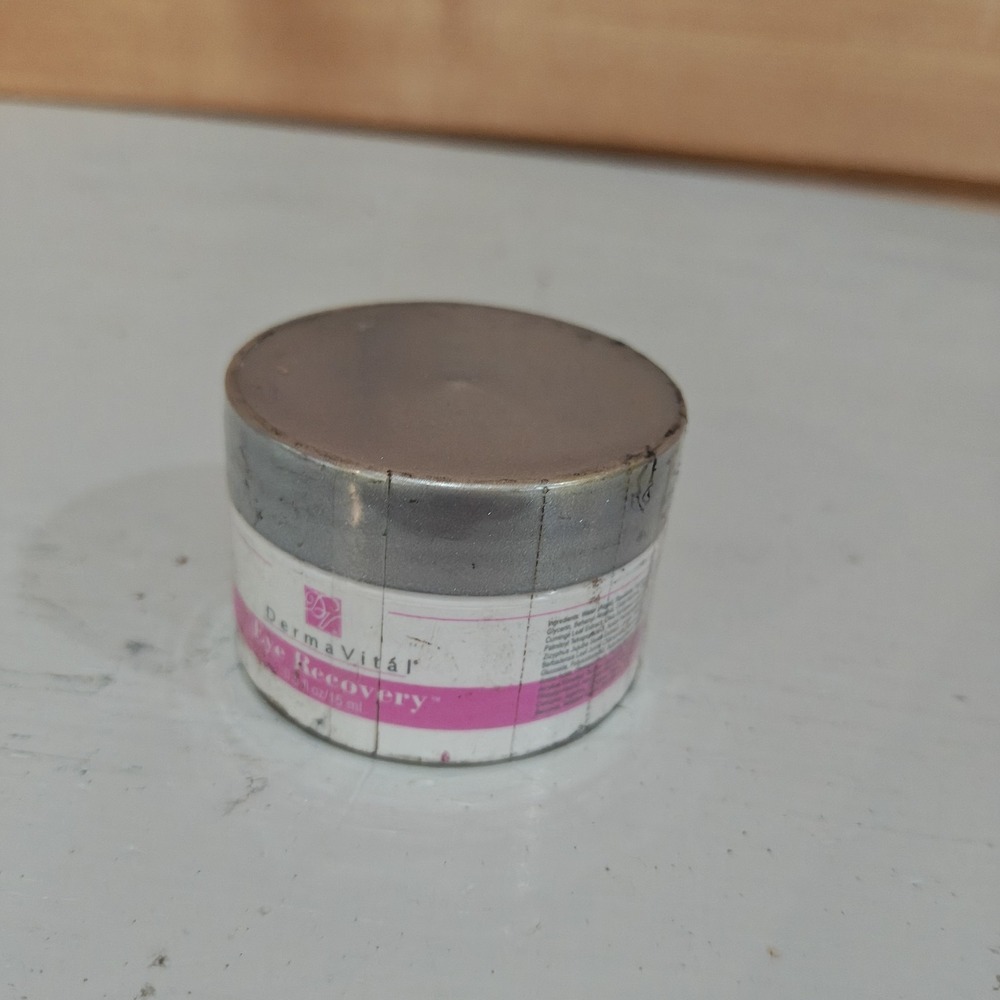 DermaVital‎  EYE RECOVERY , 0.5 fl. oz.  NEW Sealed [Dirty From Purse Bottom]